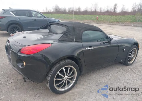 2007 Pontiac Solstice z USA, uszkodzony, nr VIN 1G2MB35B47Y119340